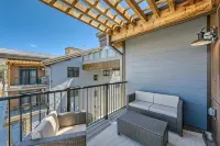 Brand New Penthouse, 5 Star Accommodations! - Boutique