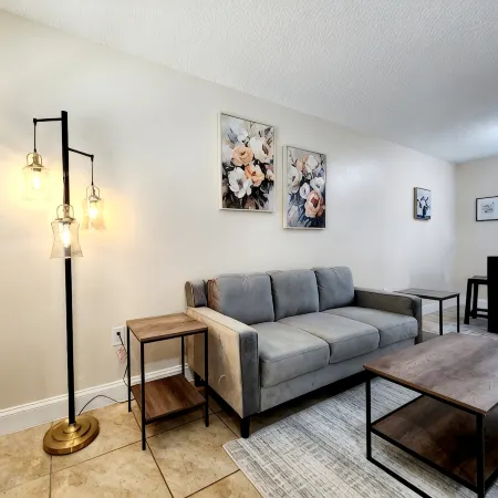 Toria Suites 922