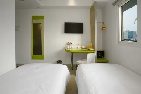 Amaris Hotel Fachrudin – Tanah Abang