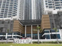 Minimalist studio @ Trefoil Setia Alam (linked bridge to Mall/Convention Centre/NIH/Peninsula) - Bergblick