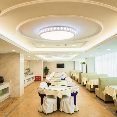 Vienna Hotel (Pingxiang Runda international Pedestrian Street)