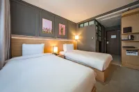 Vella Suite Hotel