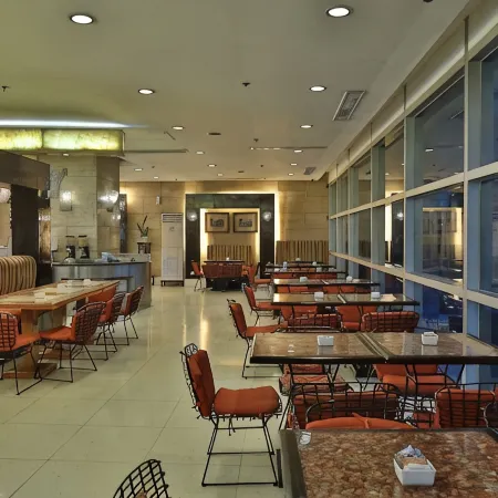Crown Regency Hotel & Towers