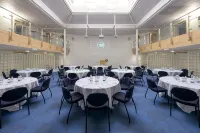 Cranfield Management Development Centre - parking