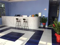 Ledong Guanhai Theme Inn