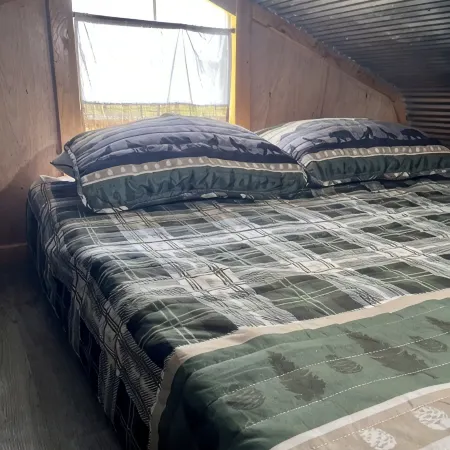 Fox Pen CabinsCabin #2Not friendly for street bikes…Pet-Friendly