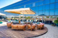 Sadot Hotel Ben Gurion Airport - an Atlas Boutique Hotel - parking
