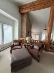 Newly renovated townhome near Town Ctr. Lone Peak views, rec room, new hot tub.