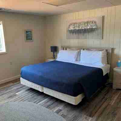 Spacious 5-bedroom house in enchanting Wisconsin Dells with AC, WiFi Rooms
