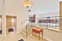 Great for Family's Disneyland Close  5 Bedrooms, 3 Baths, Sleeps 12 Pool Home