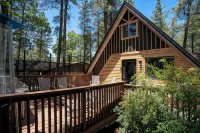 Modern in Munds - recently renovated A frame, pet friendly - シャレー
