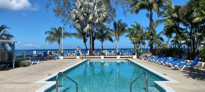 1-bedroom apartment just steps to beautiful west coast beaches! Hotels in Holetown