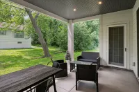 Architecturally designed  4 bedroom home walking distance to downtown Wayzata - Boutique
