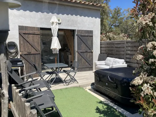mini-villa2 with SPAand SWIMMINGPOOL - 2-Star