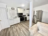 Stainless Steel Retreat in Downtown Athens - Bungalows