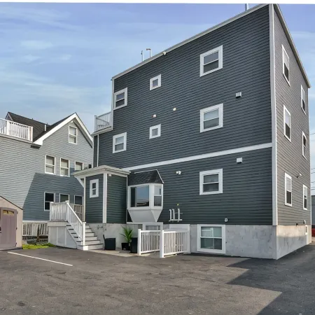 Sleek Somerville Apartment near Encore!