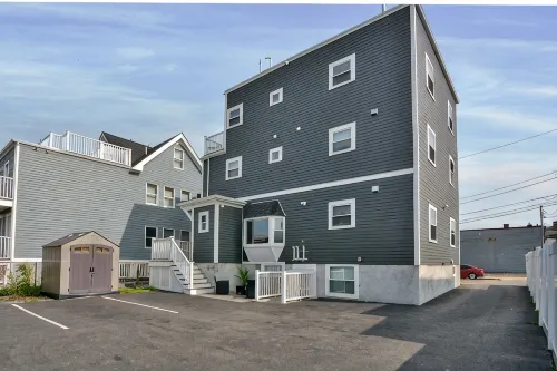 Sleek Somerville Apartment near Encore!