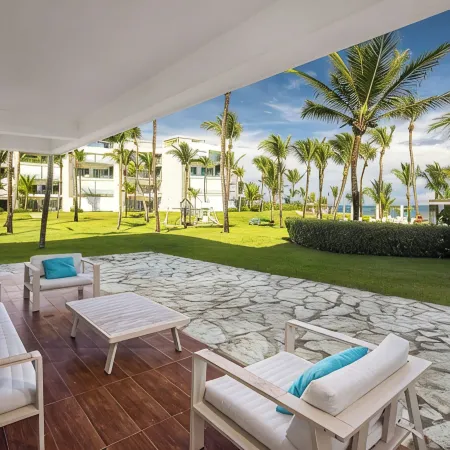 Seawinds Family Retreat, Spacious 3 Bdrm on Garden Floor