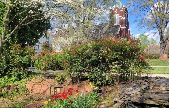 Charming 4-bedroom house with AC and WiFi in delightful Troutman