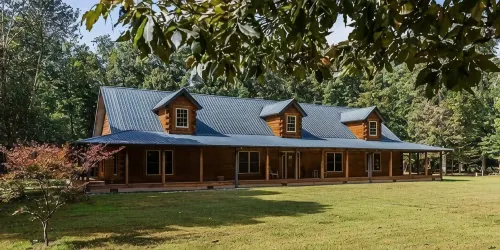 4500 sq ft Secluded Log Cabin Home on 17 acres