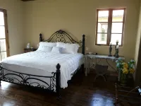 Villa della Luna, an authentic Tuscan Villa in Montaluce, license #3857 Hotel di 