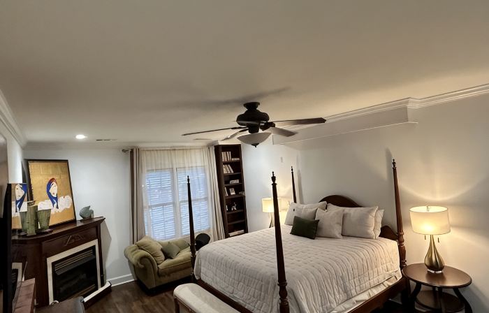 5 min-downtown Monroe, & Wedding Venues.  UGA Stanford Stadium just 20 minutes!