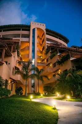 Luxury Condo with astonishing ocean views  at Contramar Brisas