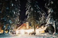 The Dirtyface Mountain Lodge Cup#1596Rustic Charm, Minutes to Leavenworth, Pool - Homestays