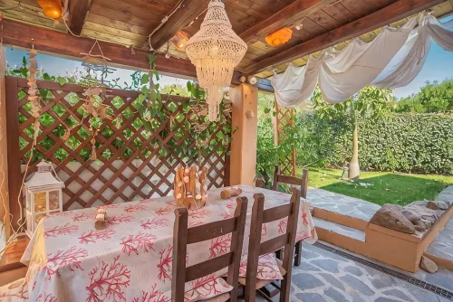 Sea Shell Cottage by the Sea at Capo Coda Cavallo San Teodoro - 4-Star