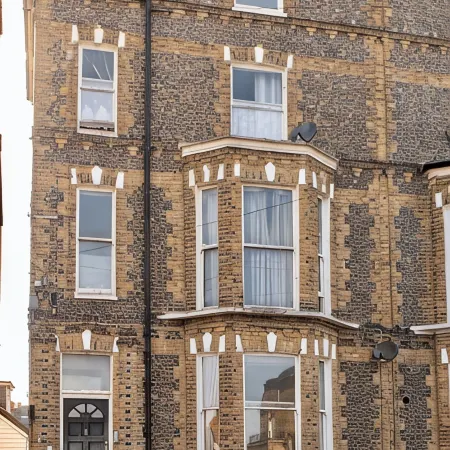The Lookout Broadstairs, 3 bed 2 bath Apt, central, sea views, kids & dogs ok