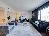 Casa Blanca (Arcade/Theatre/Game Room/RV Parking) Hotels in Banning