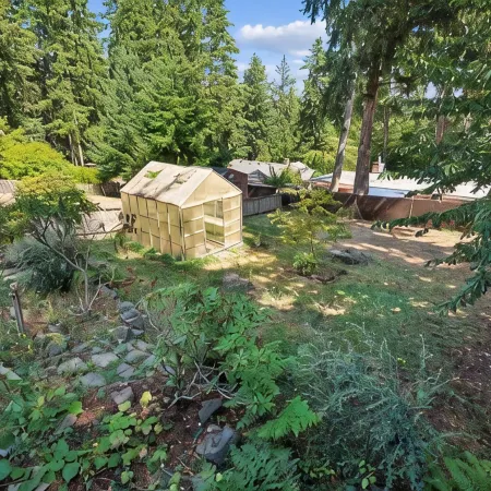 Charming 1-Bedroom House in Lovely Burien with  High Speed WiFi,