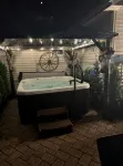 Cozy 4-bedroom house in enchanting Bushkill with private hot tub & game room - Hot Tub