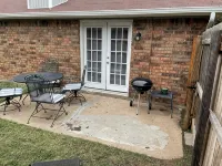 Aimee's Retreat on Robinson! Convenient to University of OK in Norman! - 2-Star