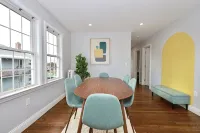 Luke House, Sleeps 14, Weddings, 2 Kitchens, Parking, Close to Airport & Boston - 4-Star