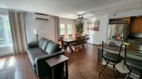 Gamwell Getaway - Spacious 5 Bedroom Home with 2 Living Areas! - Homestays