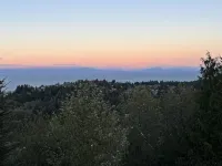 The Ridge Suite-Vancouver Island