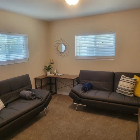 Sweet Retreat 1-Bedroom Apartment