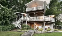 4-BR Lakefront Home with Amazing Views