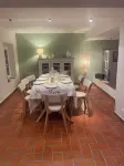 Maison de Famille Entre Pinède et Vignes à 15mn de la Plage - Homestays