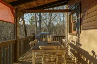 Wine Country Lake Escape-Fishing and Hot Tub Free Night with 3 Night Stay! - Boutique