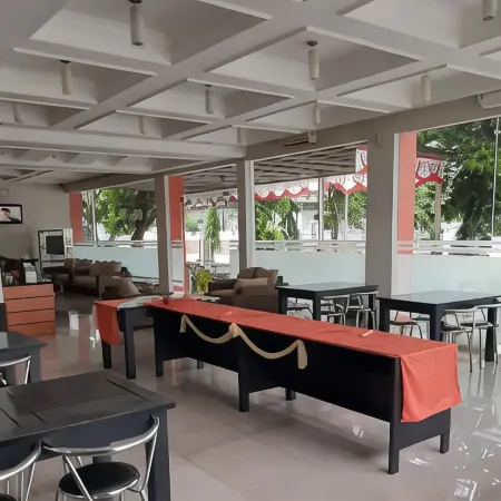 Hotel Prasasti Pacitan