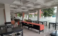Hotel Prasasti Pacitan - 早餐