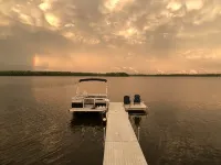 Cozy Mod Cabin On Turtle Lake! No Pets Allowed - Chalets