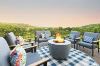 Golden Meadows Escape: A Luxurious Country Retreat - 4성급