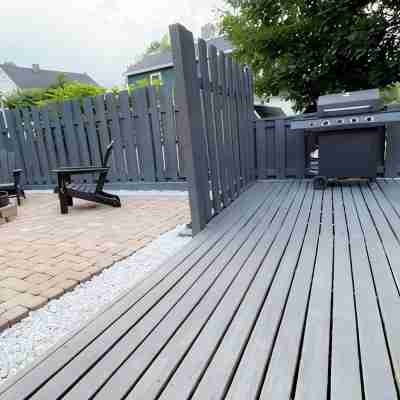 Newly Renovated Bright & Cozy Retreat Hotel Exterior