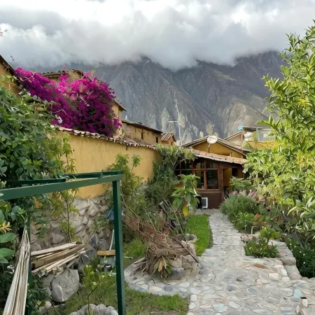 Parwa Guest House