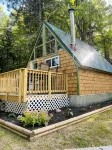 Eagles Nest A-frame: Riverfront Cabin: Add-on Treehouse Bedroom, Pet Friendly! - Chalets