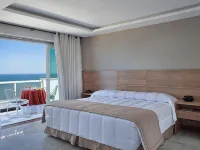Royalty Barra Hotel Hotels near Joatinga Beach
