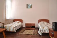 Tri Zvezdi Mini Hotel